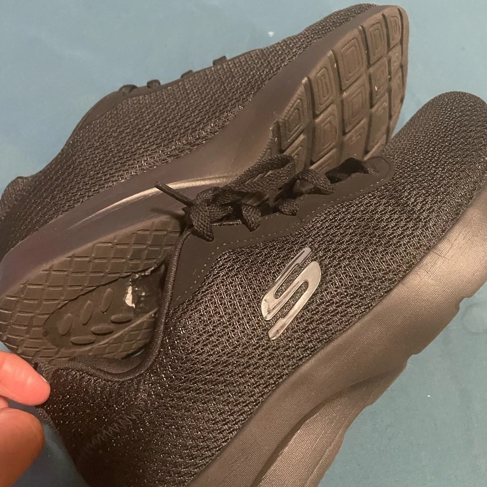 SKECHERS- MEMORY FOAM - Picture 9 of 9